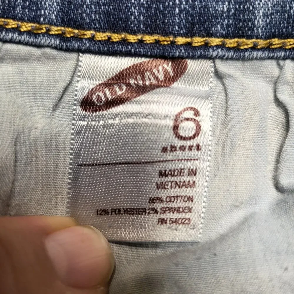 Old Navy Flirt Jeans Womens 6 Petites Blue Straight Mid-Rise Slim Stretch
